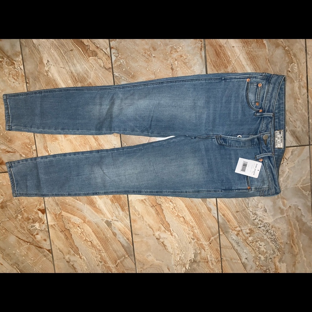BNWT Free People skinny jeans, size 27